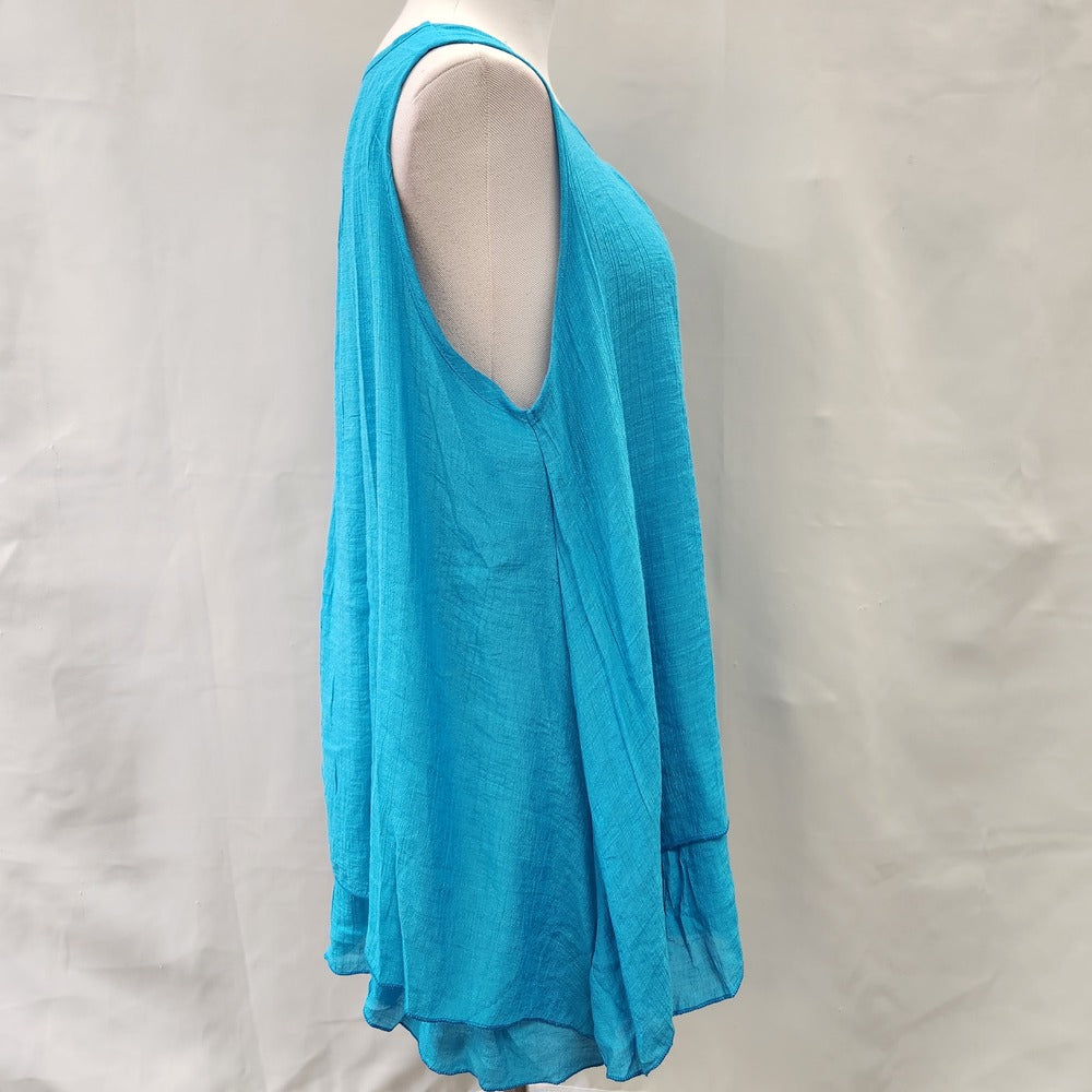 Side view of Turquoise layered sleevless summer top for women