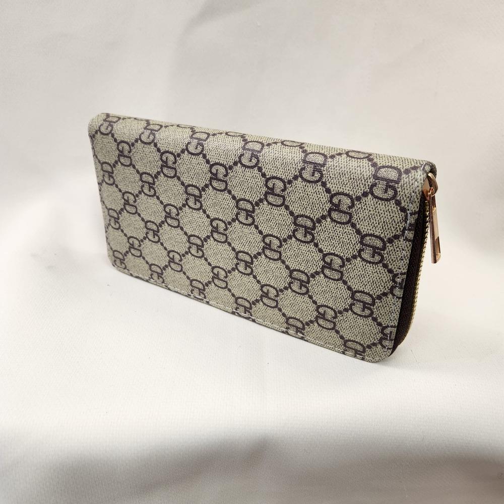 Alternative view of GD Signature print wallet