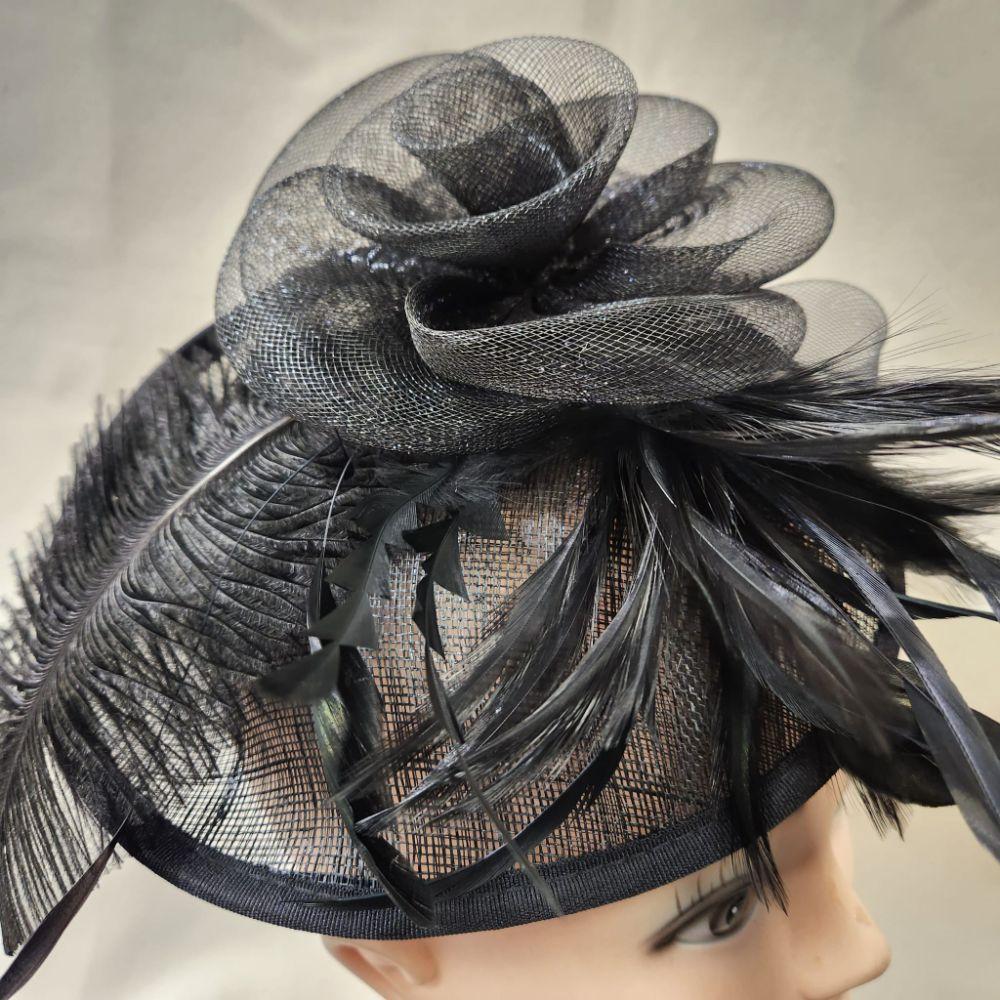 Detailed view of black fascinator