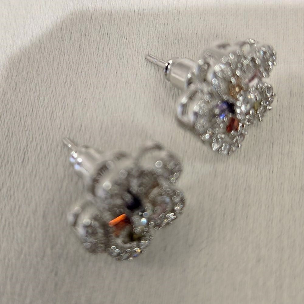 Push back post of Floral design stud earrings