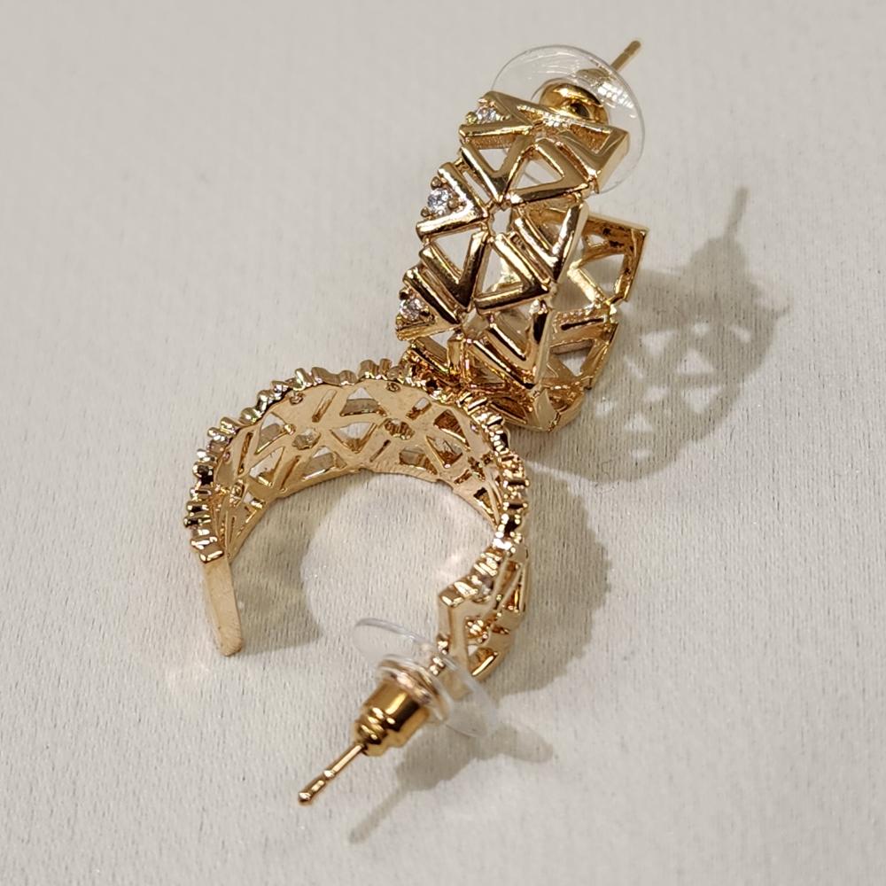 Pushback post of mid size open hoop earrings