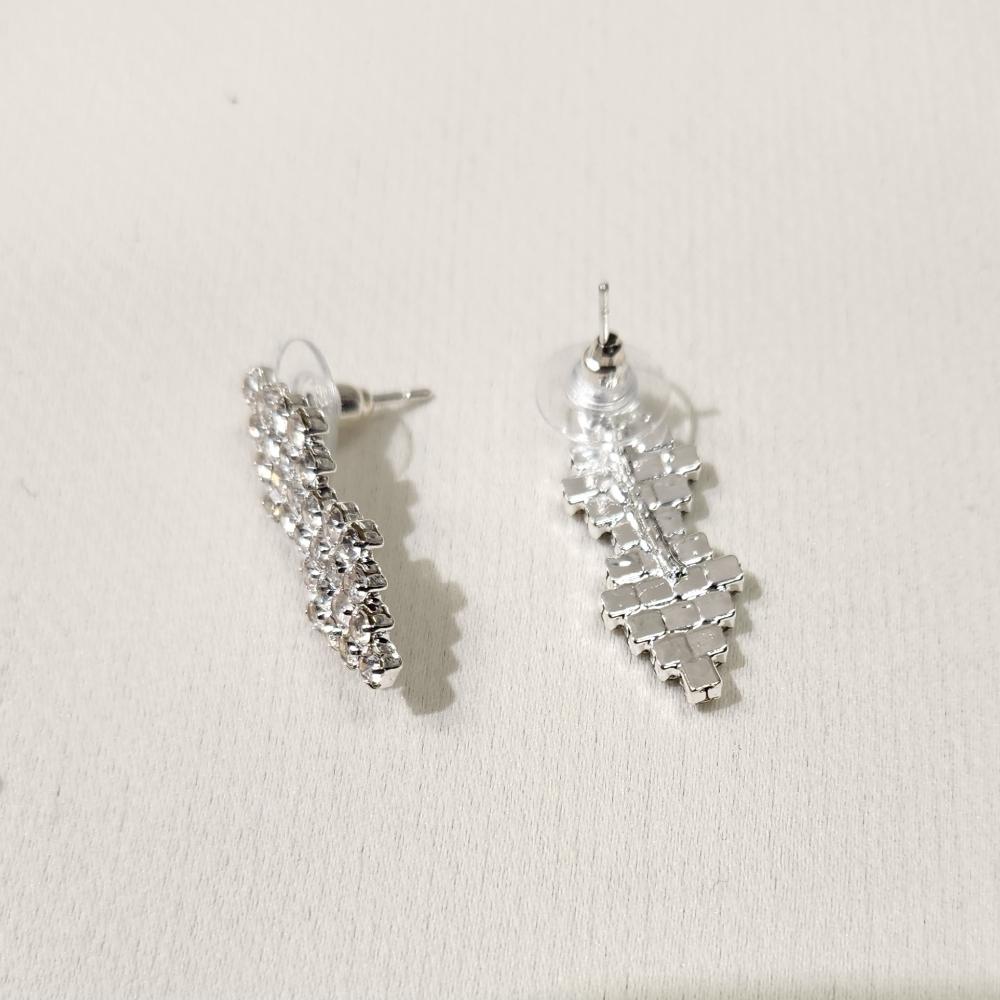 Earring with pushback post