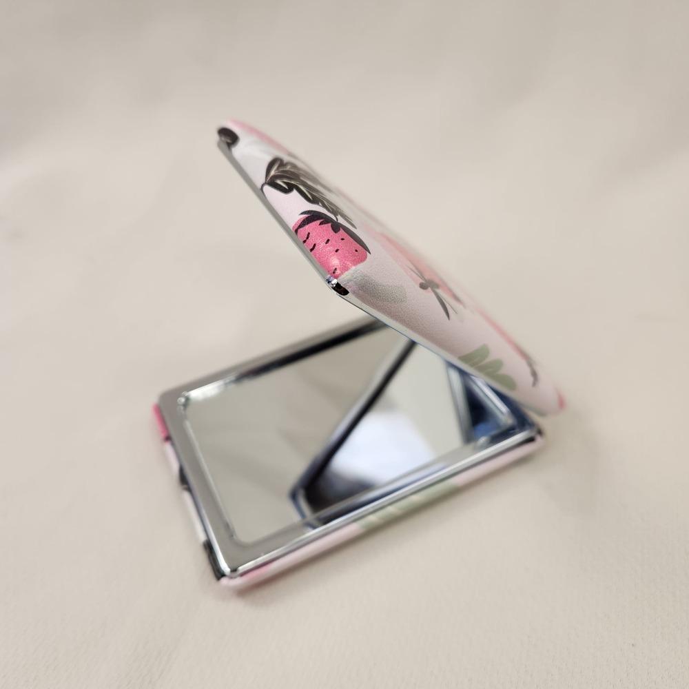 Beautiful Strawberry print pocket mirror when opened