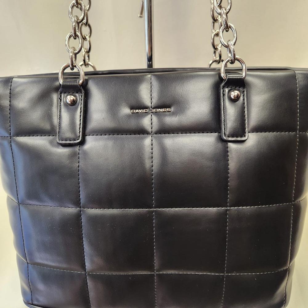 Detailed view of quilted front