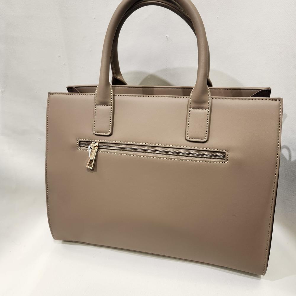 Rear view zip pocket