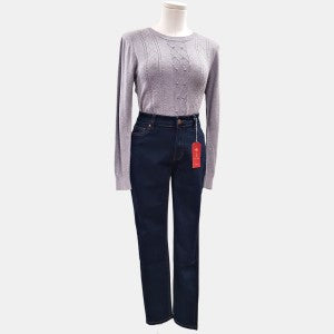 Slim-fit jeans with button closure and zip-fly
