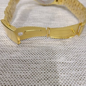 Folding clasp detailed view