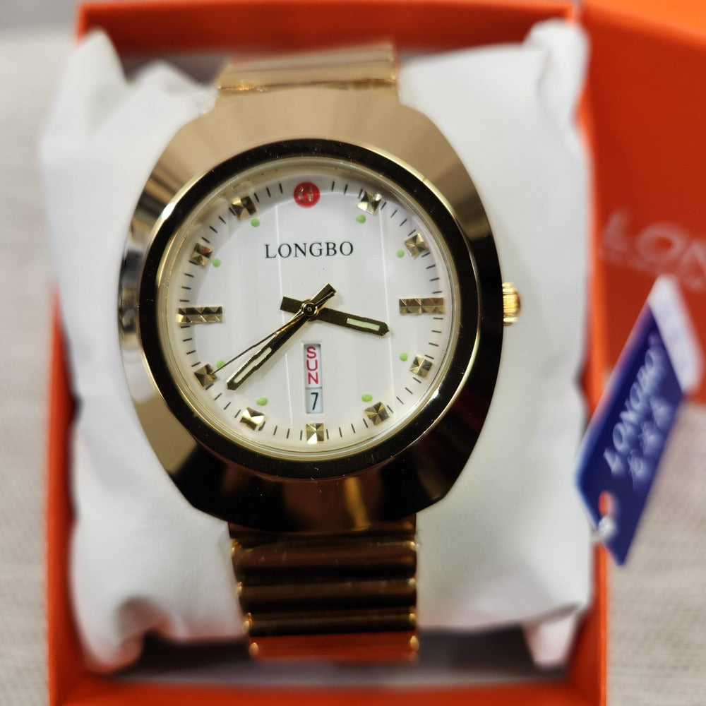 Detailed view of Gold frame wristwatch for men with square face and rounded edges