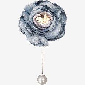 Flower shaped lapel pin