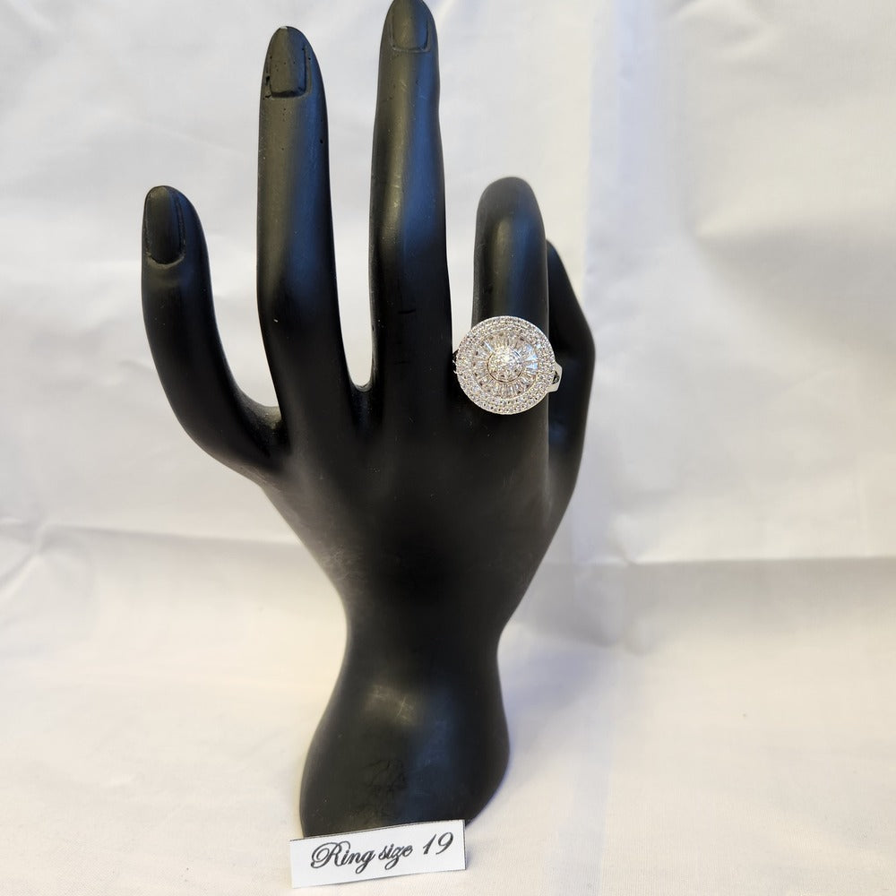 Another view of halo ring displayed on a mannequin stand