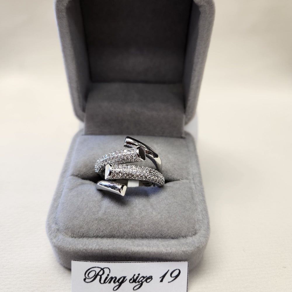 Modern bold stone studded silver color ring