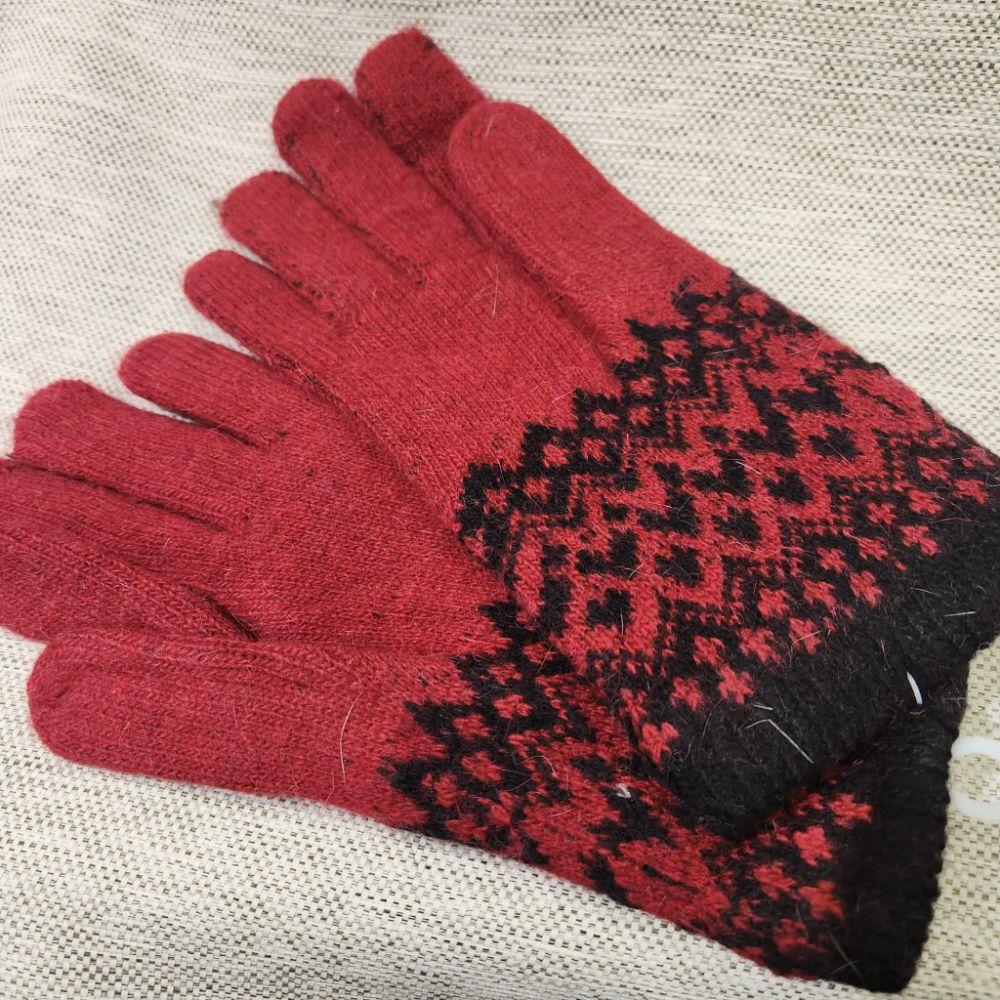 Red gloves with pattern woven in black
