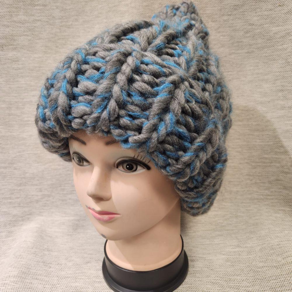 Full view of Winter beanie in grey and turquoise multicolored yarn