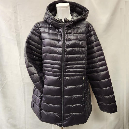 Full view of Point zero ultra light basic fall jacket in black