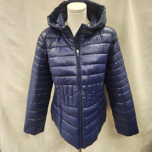 Point zero ultra light weight spring jacket in navy blue color