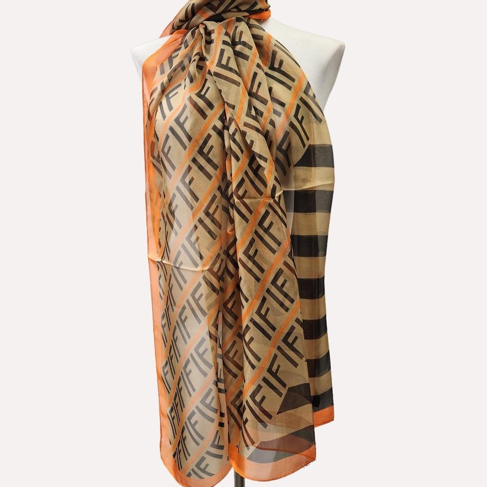Alternative view of Soft rectangular scarf in signature print