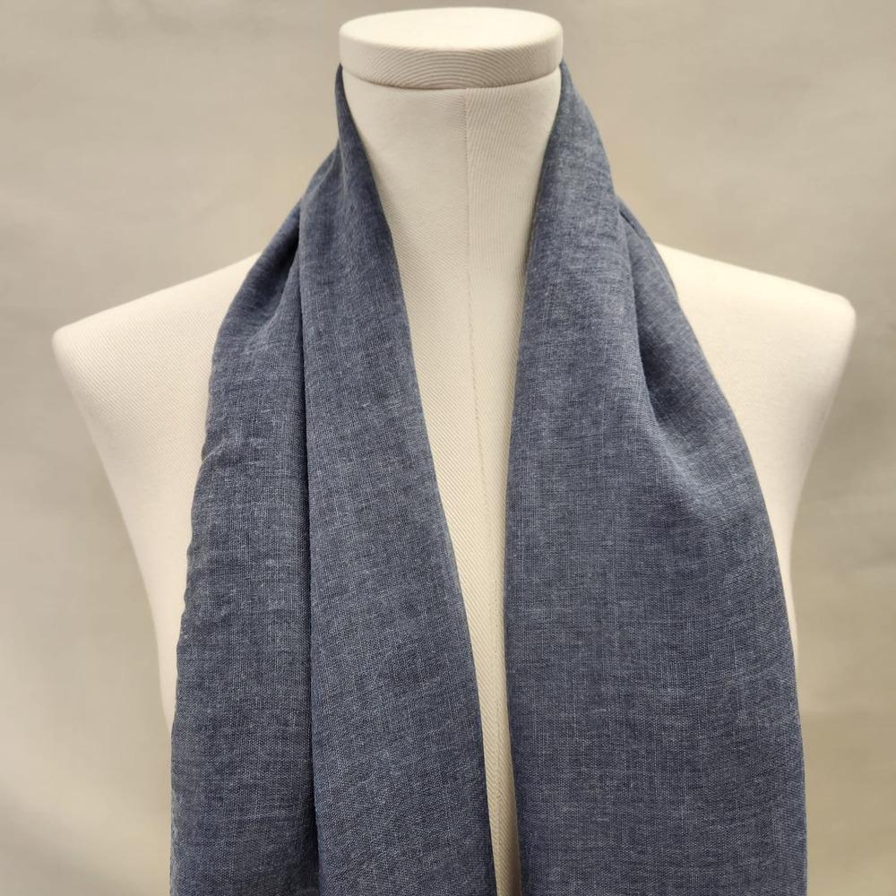 Alternative view of blueish gray scarf