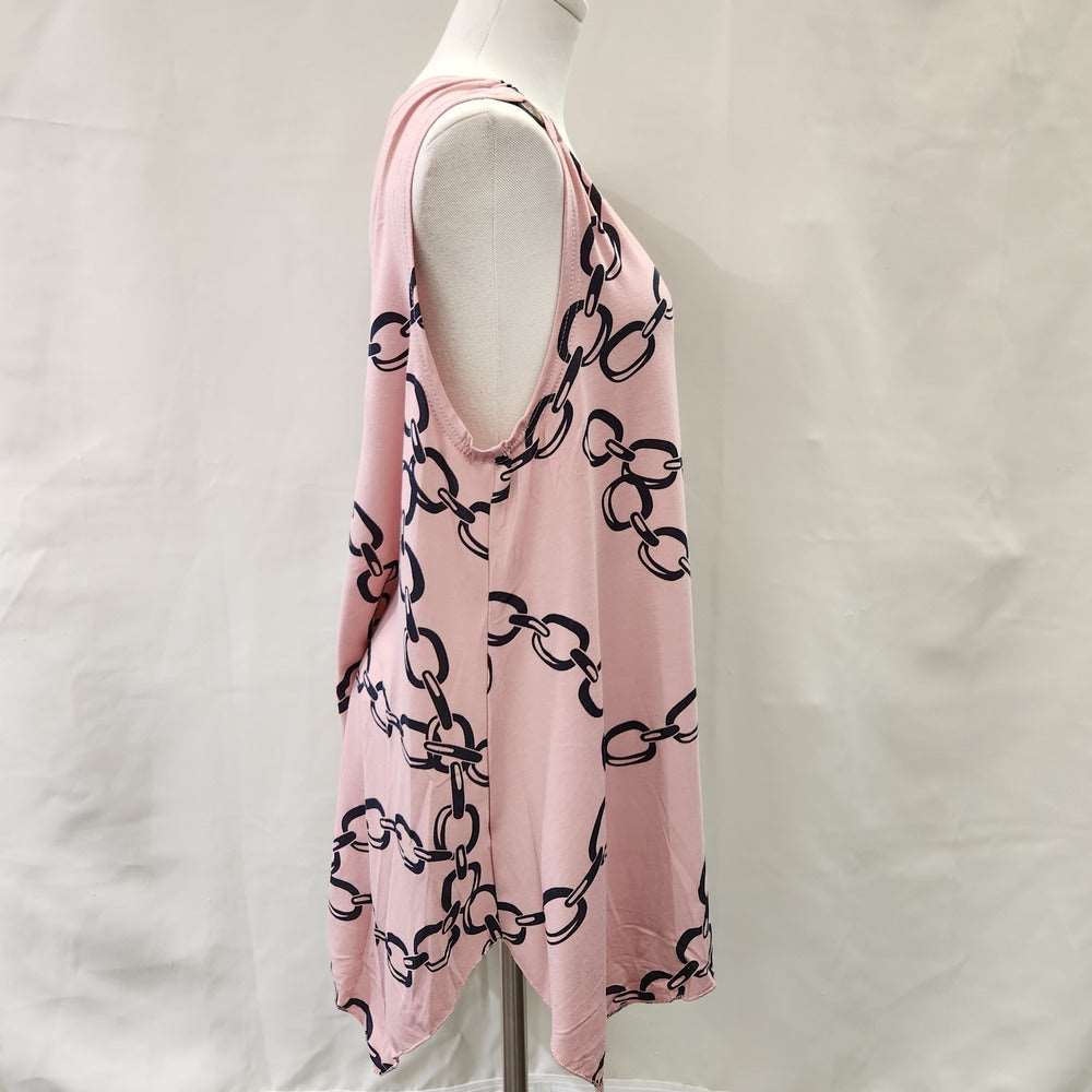 Side view of Dusty pink top with link chain print in black