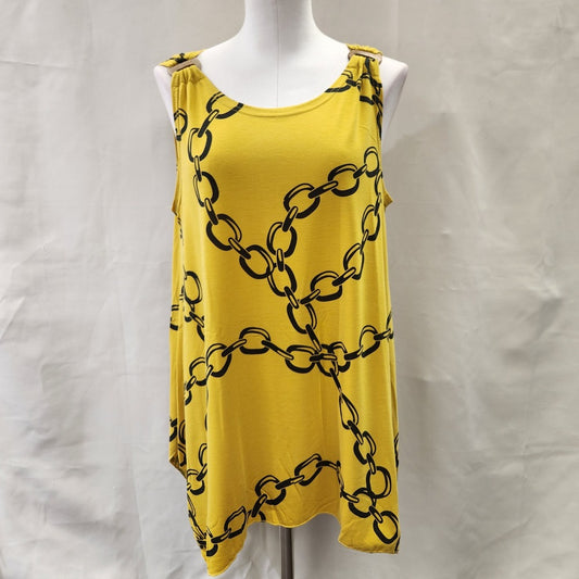 Front view of Yellow top with link chain print in black