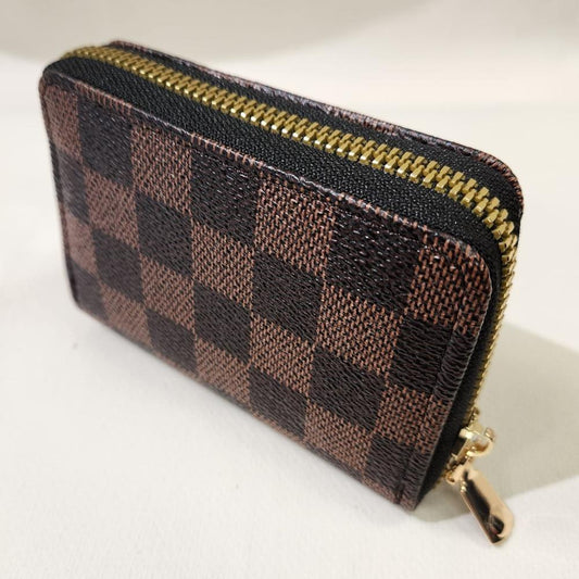 Checkered print card holder in shades of brown