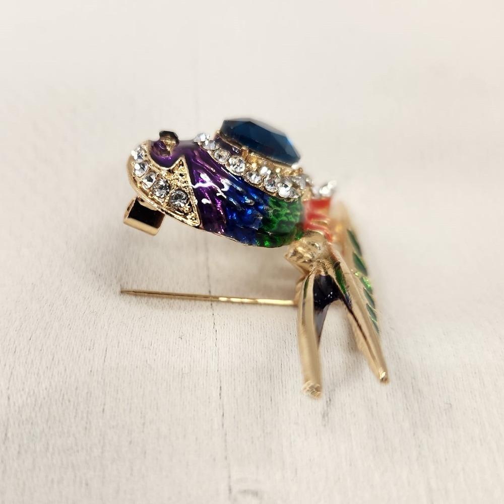 Side view of Colorful bird brooch