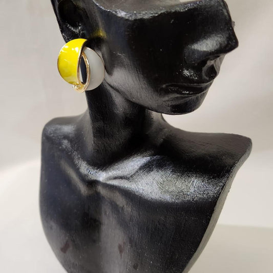 Yellow and white enameled stud earrings