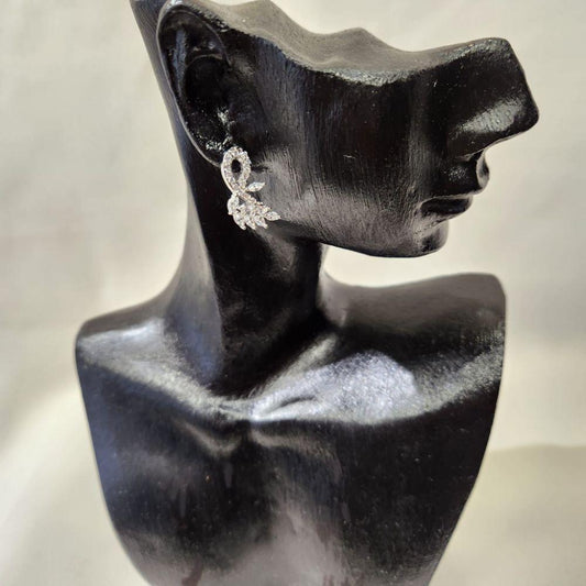 Gorgeous silver color earrings with round and marquise stone setting