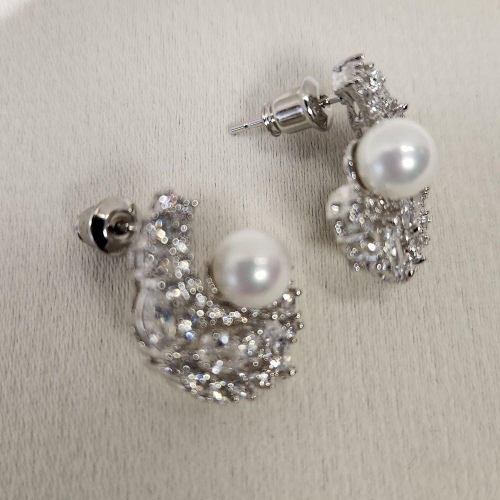 Pushback post of Half crescent earring with stones and pearl 