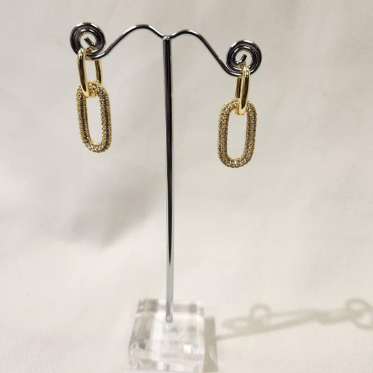 Linked chain dangle earrings with stones