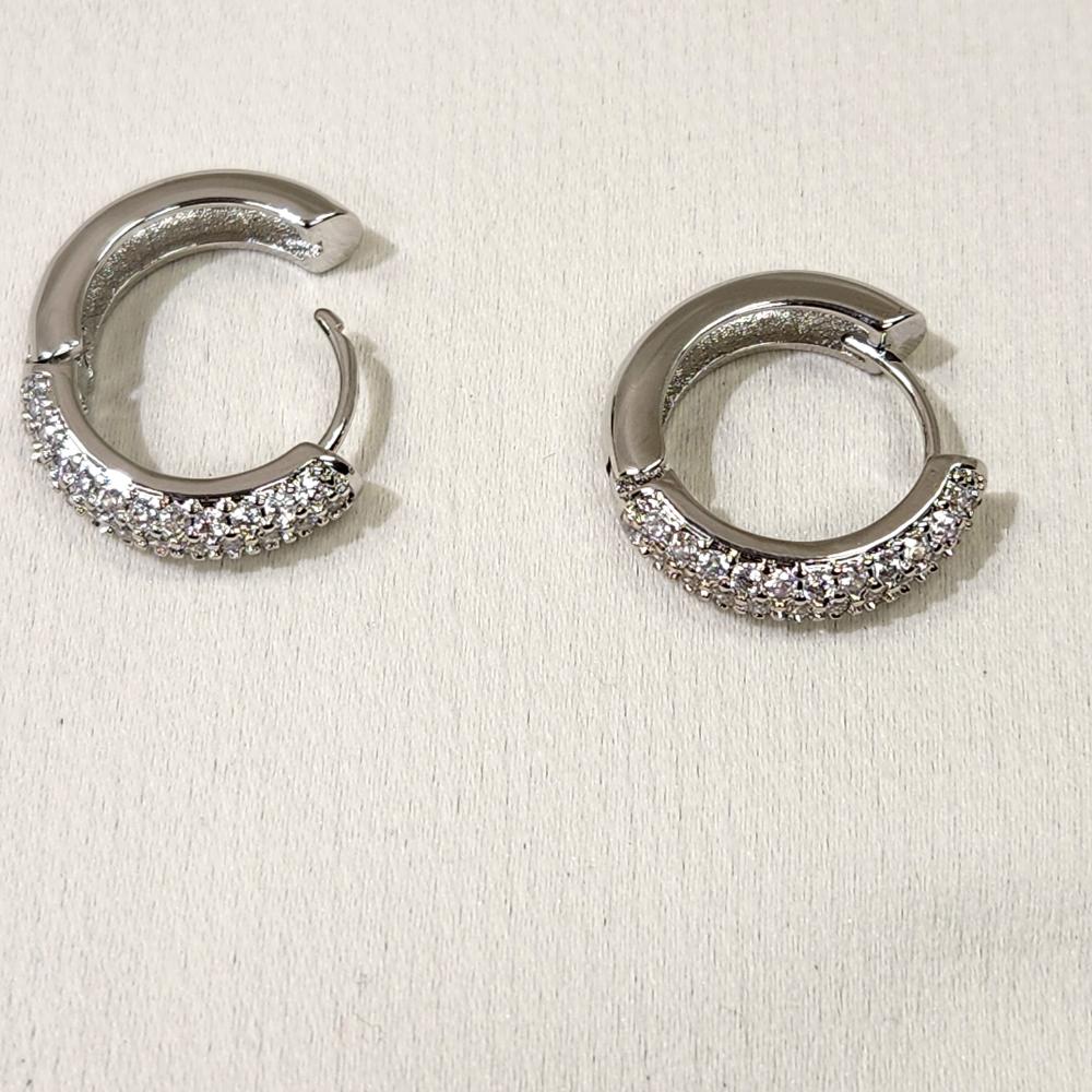 Latch back post of Silver frame hoop earrings