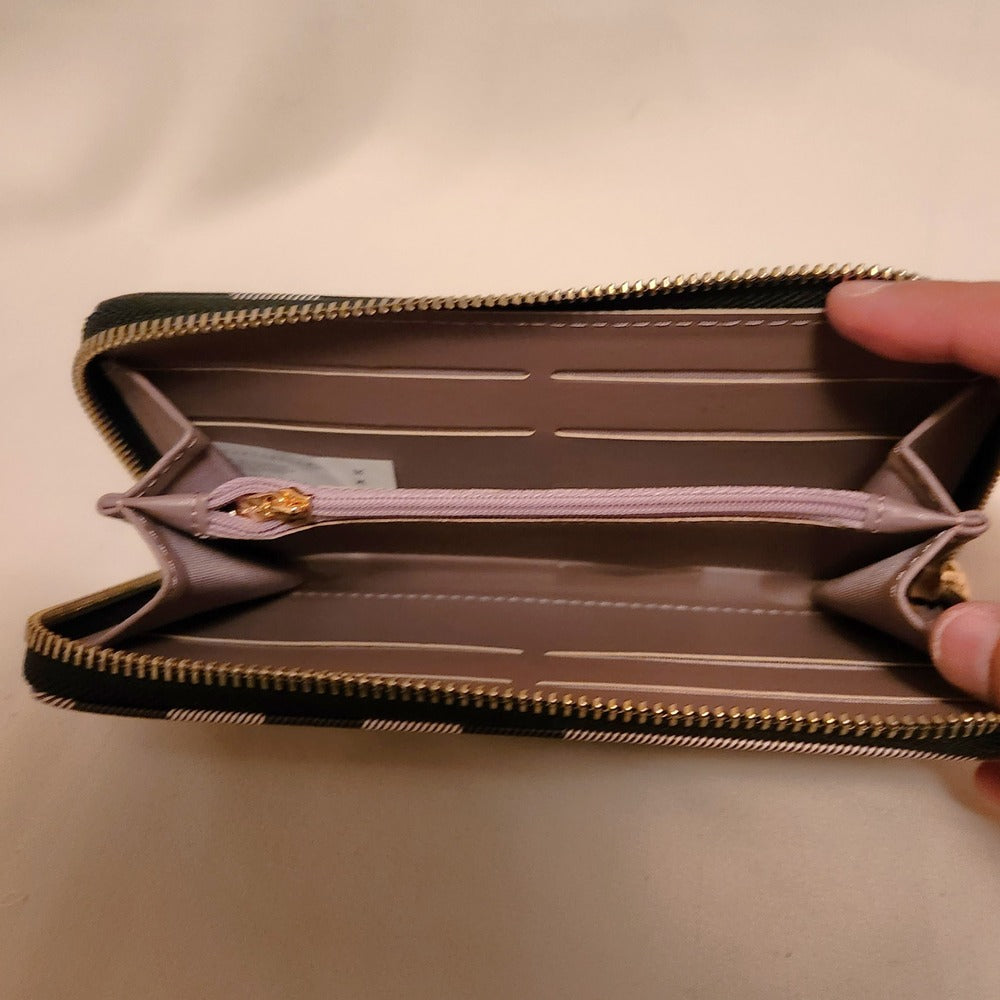 Inside view of matching wallet 