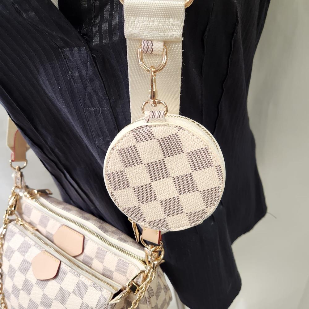 Round black & white checkered print coin purse