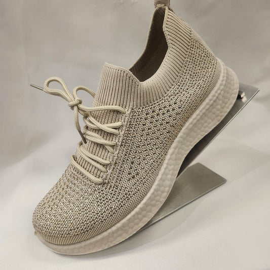 Gold light weight runners with stones