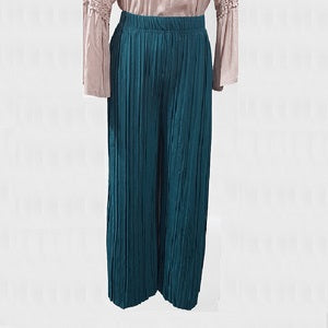 Pleated cropped culottes in green