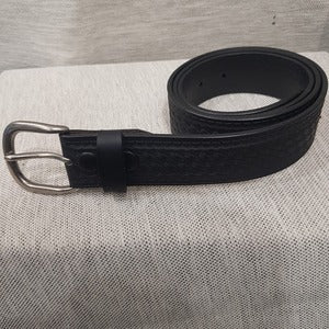 All leather belt for men with basket weave pattern