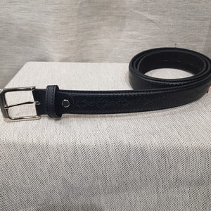 Split leather belt for men with diamond shaped pattern