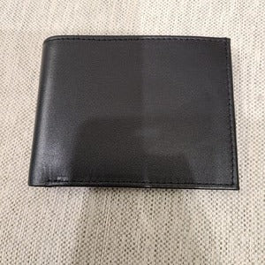 Closed view of Black leather wallet for men