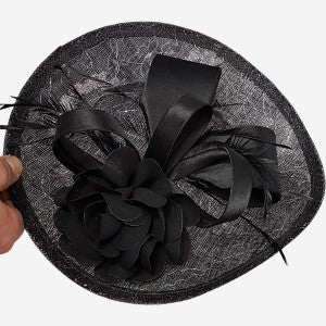 Fascinator comb in black cambric with ribbon and feathers