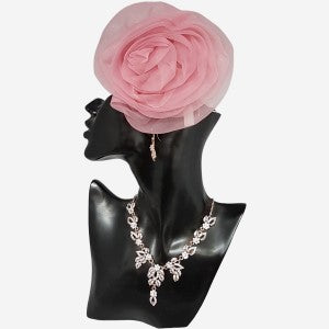 Fascinator in pink with alligator clip