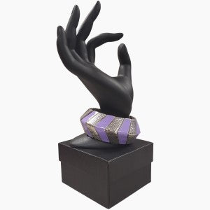 Stretchy bracelet in shades of silver and lavender