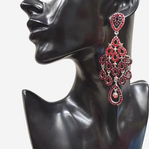 Chandelier earrings with red and burgundy stones