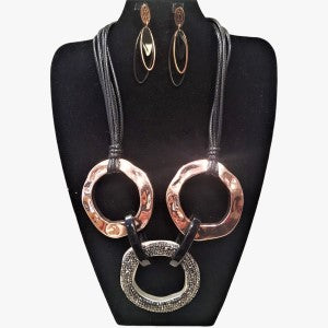 Bold jewelry set with black leather strand necklace