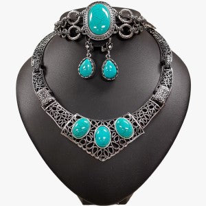 Four piece jewelry set in gun metal grey frame