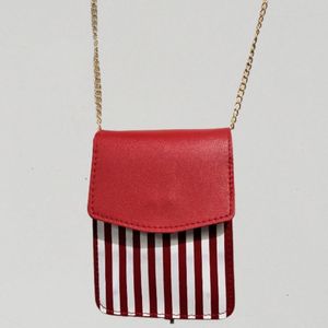 Small side bag in red and white strips and with chain strap