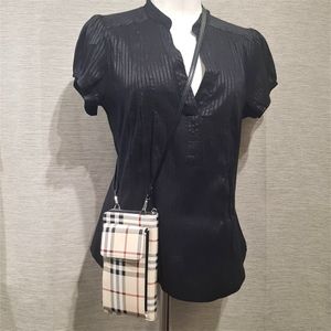 Small black strap plaid pattern side bag with cell phone compartment