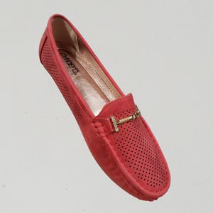 Red shimmery color flat shoes for women