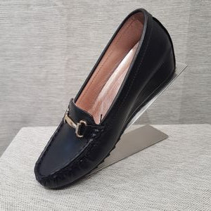 Side view of black color shoes for women with small platform heel