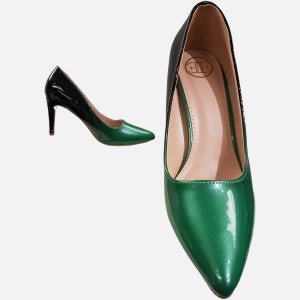 Pointed toe heels in green to black color gradation