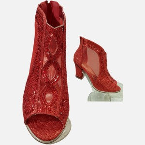Party shoes in red adorned with red color sequins