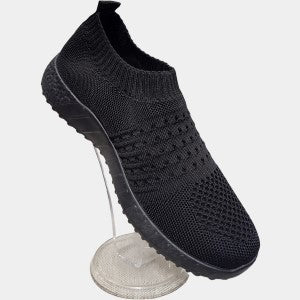 Black colored light weight slip on runners
